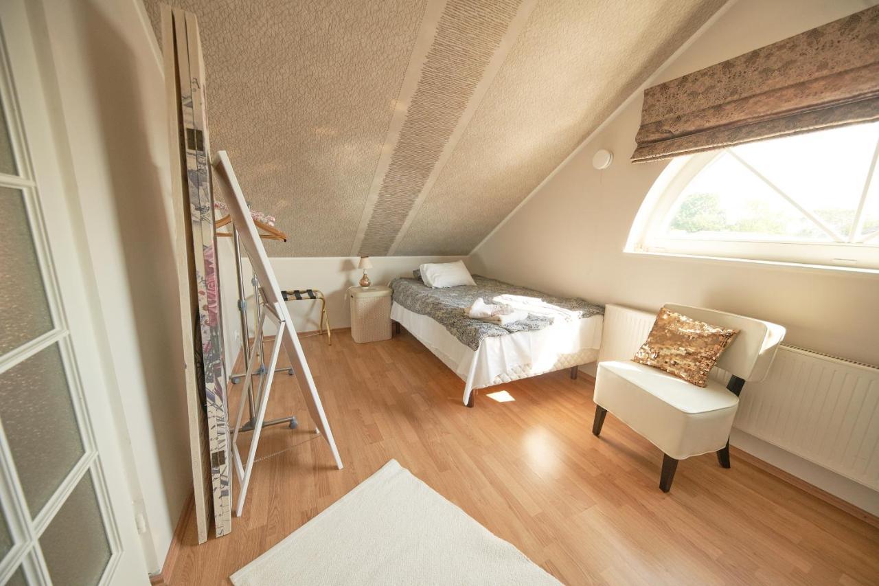Rose Apartment Haapsalu Exterior foto